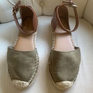 Old navy espadrilles. Womens size 7. Pretty leather detail. Worn once!